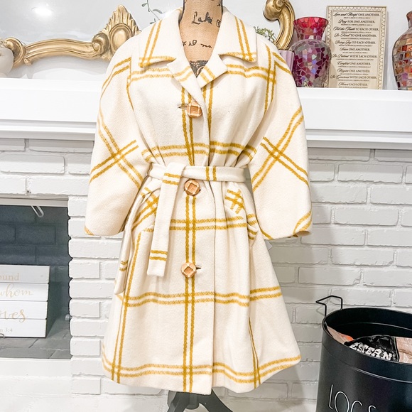 1960s VINTAGE ILGWU cream yellow plaid belted pea coat